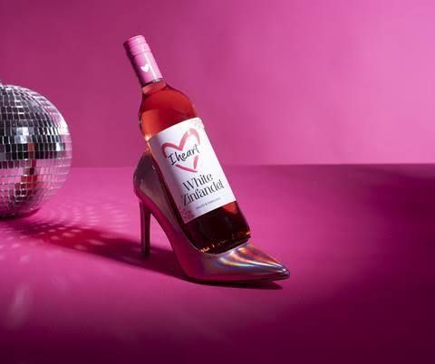 I Heart white Zinfandel Rose wine